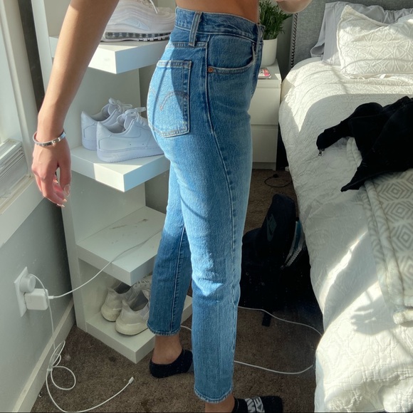 LEVIS JEANS - Picture 4 of 5